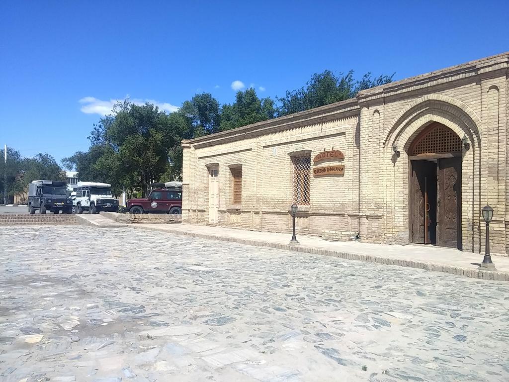 Qosha Darvoza Hotel Khiva ภายนอก รูปภาพ