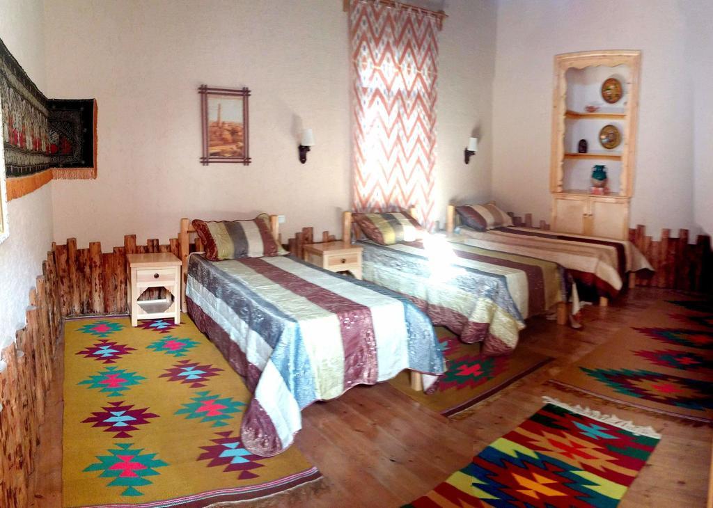 Qosha Darvoza Hotel Khiva ภายนอก รูปภาพ
