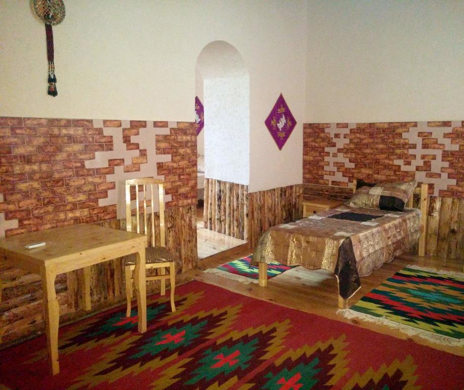Qosha Darvoza Hotel Khiva ภายนอก รูปภาพ