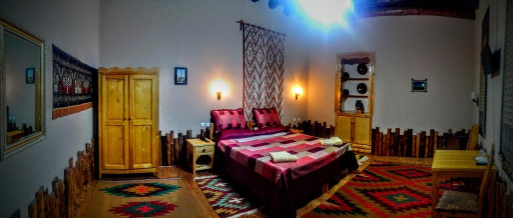 Qosha Darvoza Hotel Khiva ภายนอก รูปภาพ